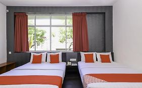 Oyo 728 Tai Pan Hotel